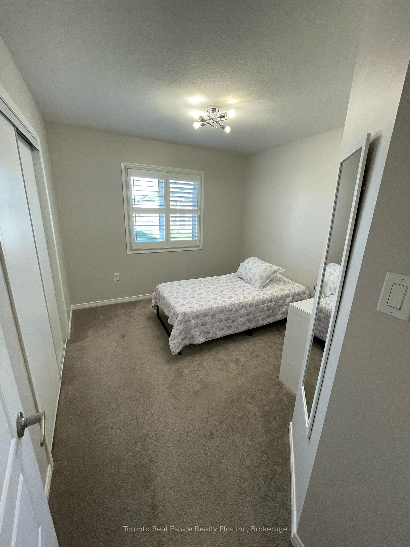 Photo 8 of 48 Witteveen Drive, Brant, Brantford Twp — HOMEH