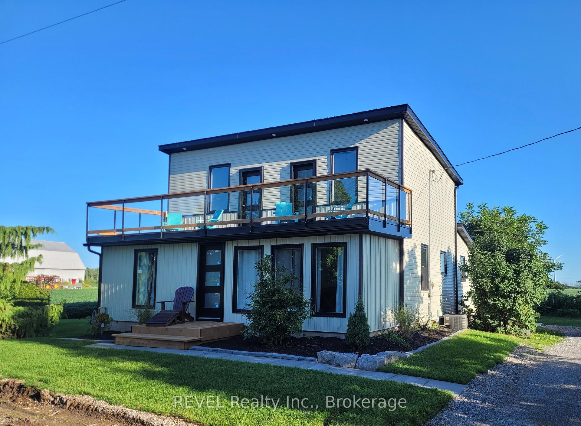 Front of 80 Lighthouse Drive