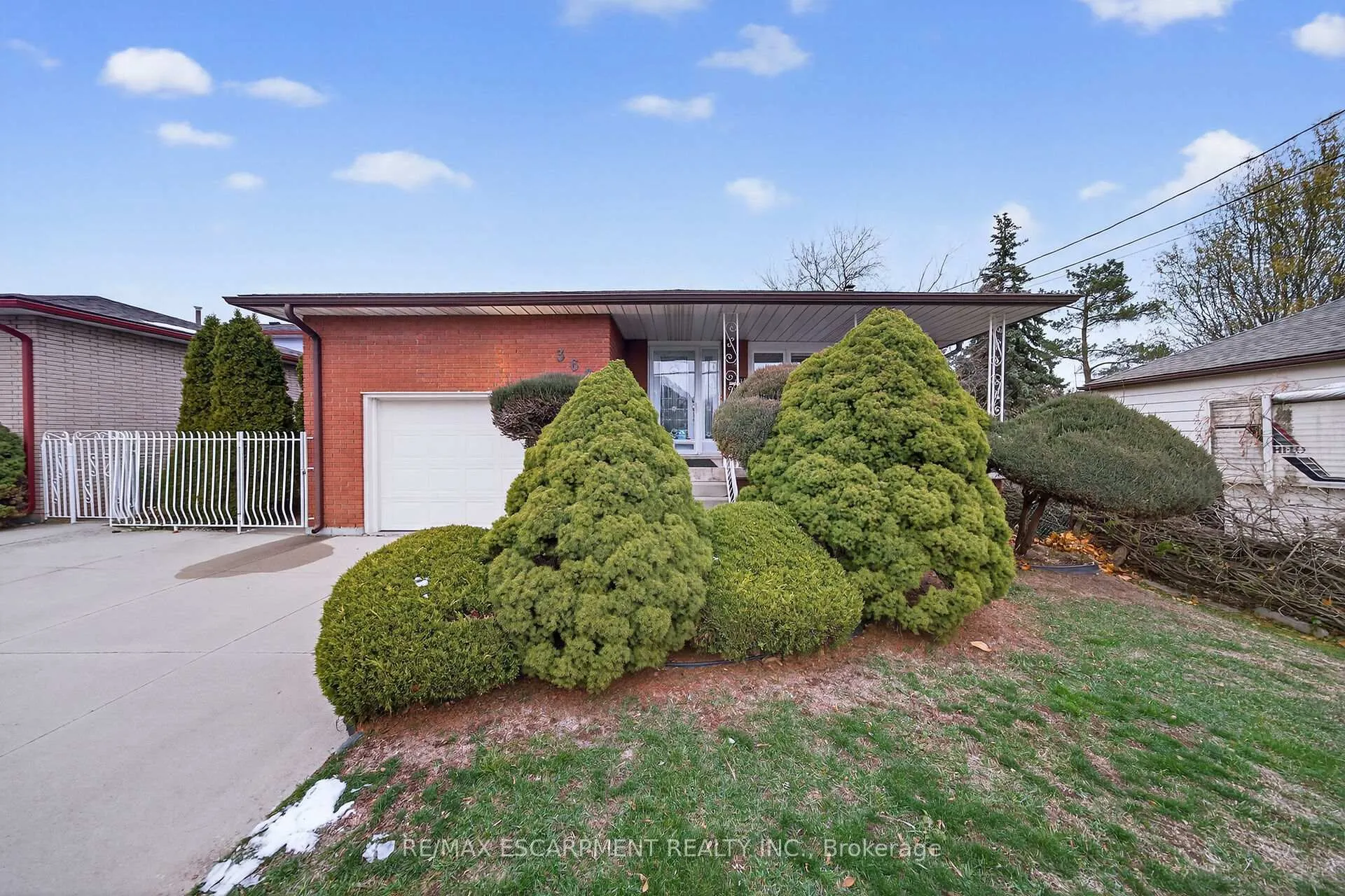 Photo 3 of 369 Federal Street, Hamilton, Stoney Creek — HOMEH