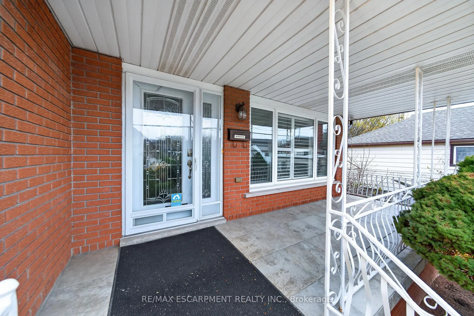 Photo 4 of 369 Federal Street, Hamilton, Stoney Creek — HOMEH