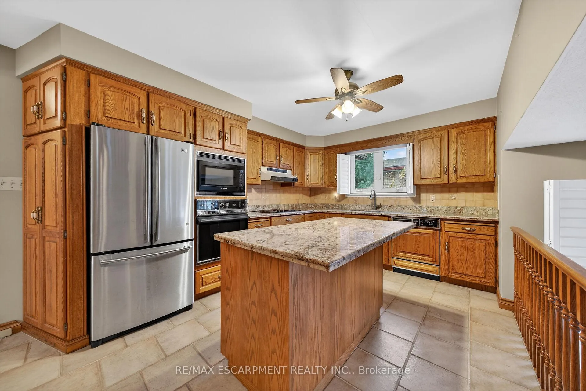 Photo 12 of 369 Federal Street, Hamilton, Stoney Creek — HOMEH
