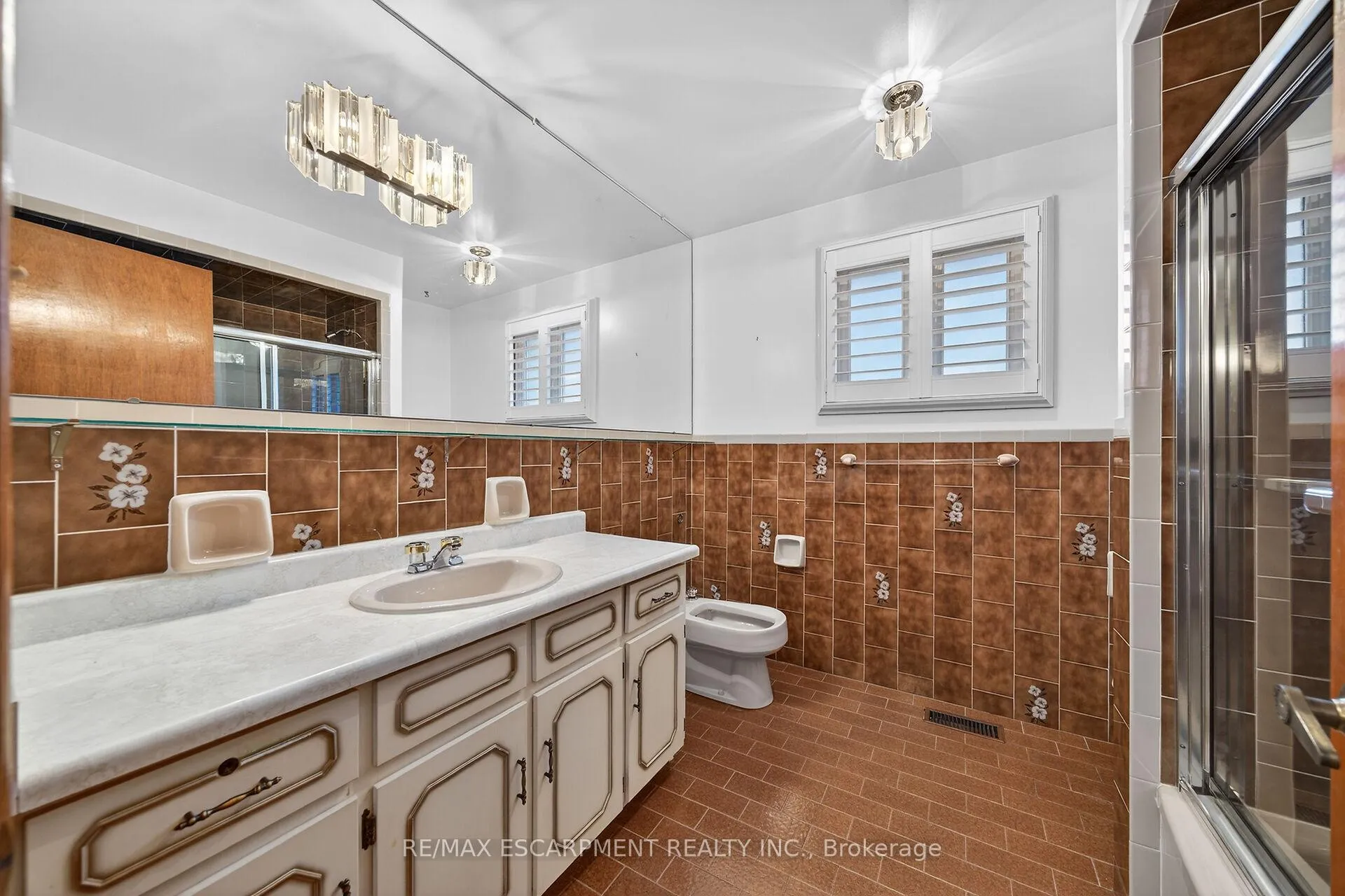 Photo 18 of 369 Federal Street, Hamilton, Stoney Creek — HOMEH