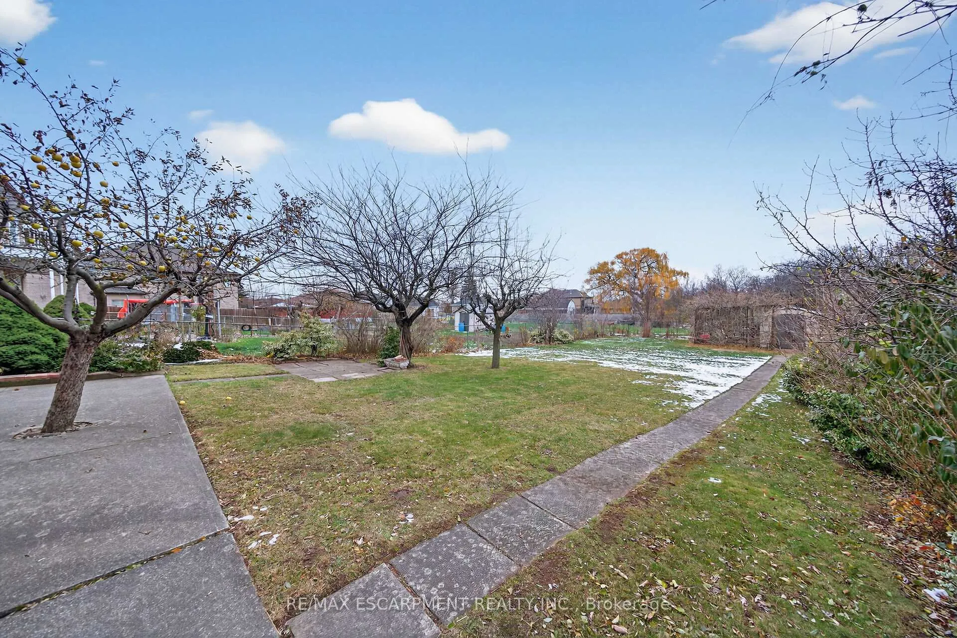 Photo 43 of 369 Federal Street, Hamilton, Stoney Creek — HOMEH