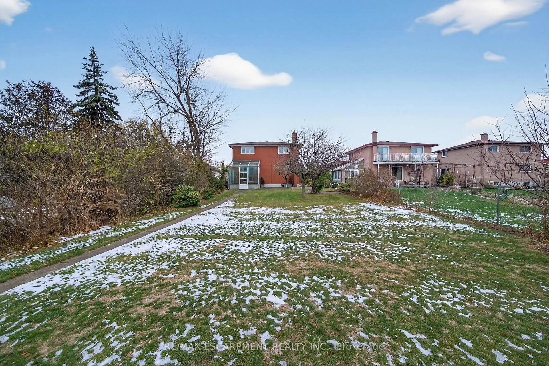 Photo 47 of 369 Federal Street, Hamilton, Stoney Creek — HOMEH