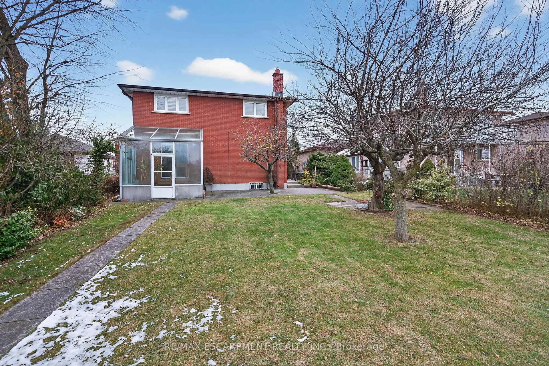 Photo 48 of 369 Federal Street, Hamilton, Stoney Creek — HOMEH