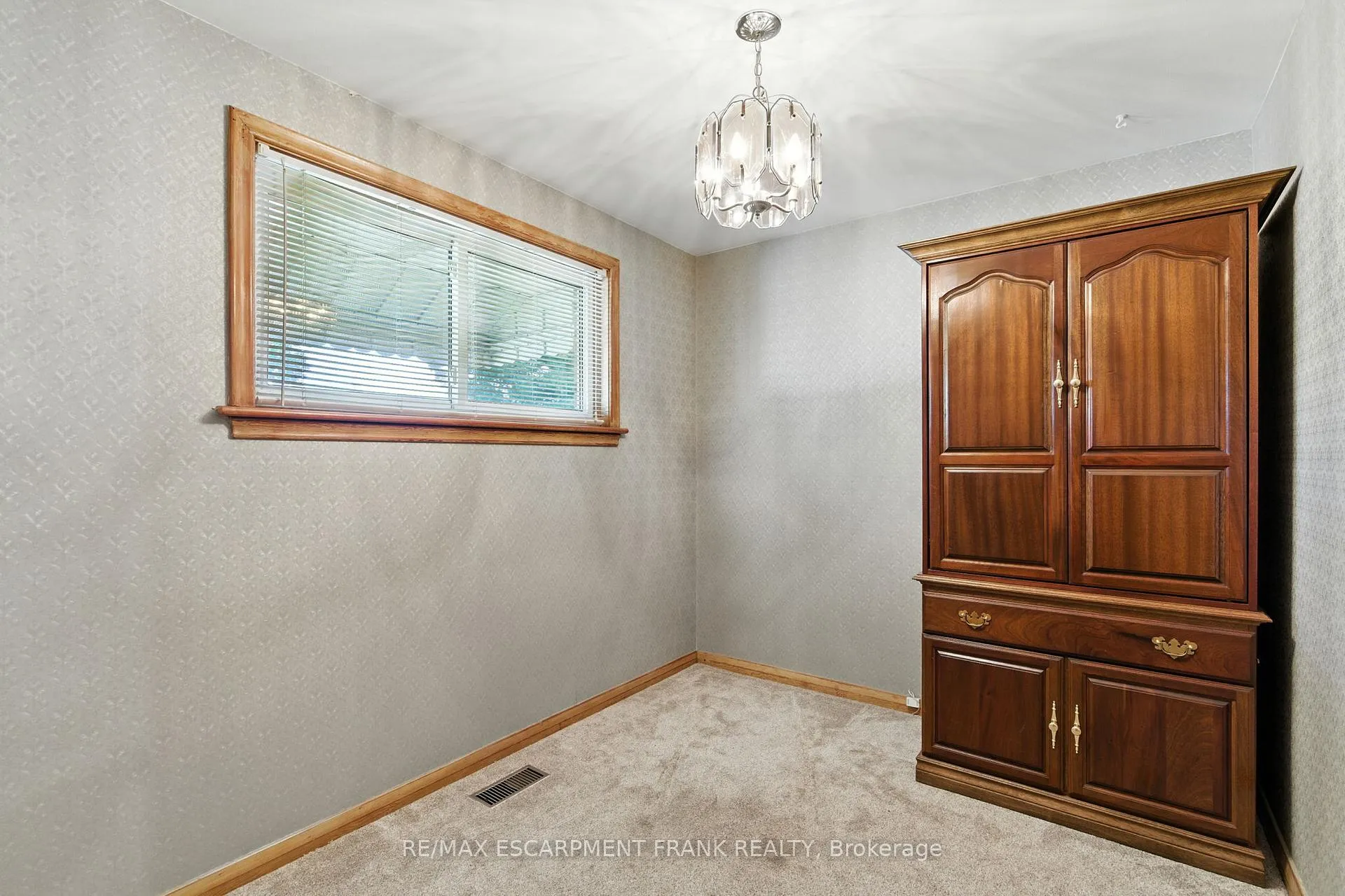 Photo 24 of 27 Warren Avenue, Hamilton, Balfour — HOMEH
