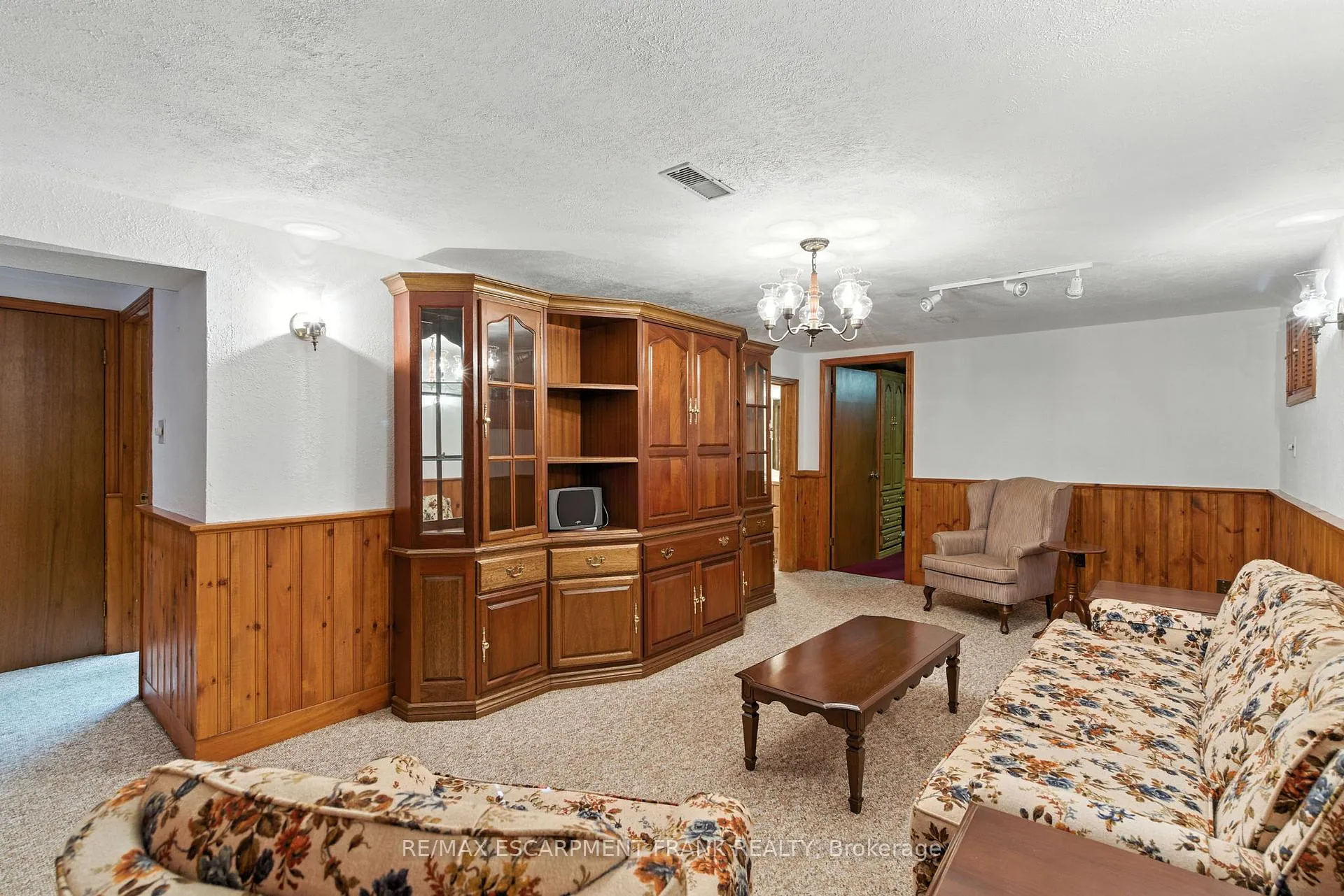 Photo 29 of 27 Warren Avenue, Hamilton, Balfour — HOMEH