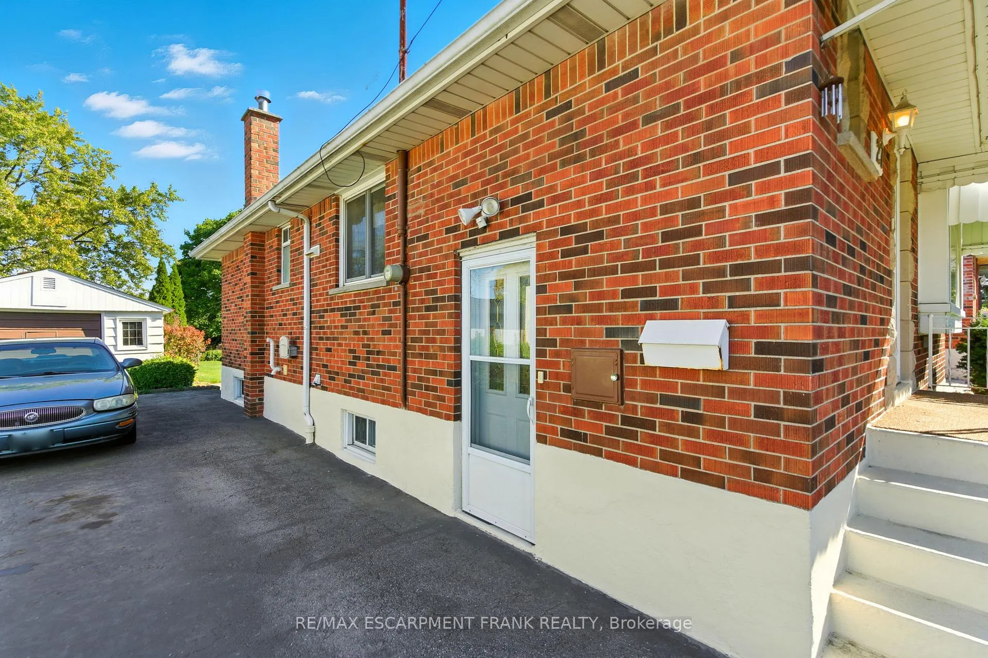 Photo 39 of 27 Warren Avenue, Hamilton, Balfour — HOMEH