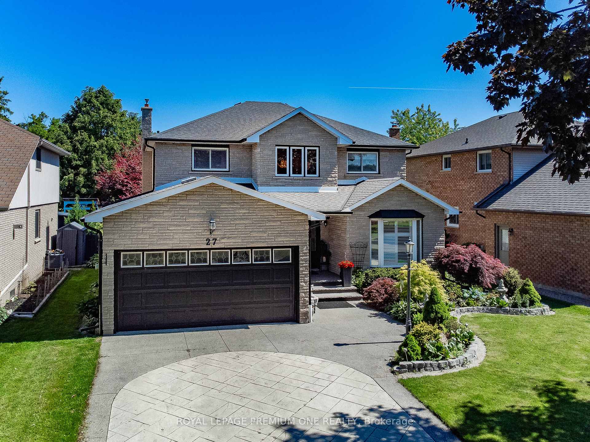 Photo 1 of 27 Sumner Crescent N, Grimsby, Grimsby Beach — HOMEH