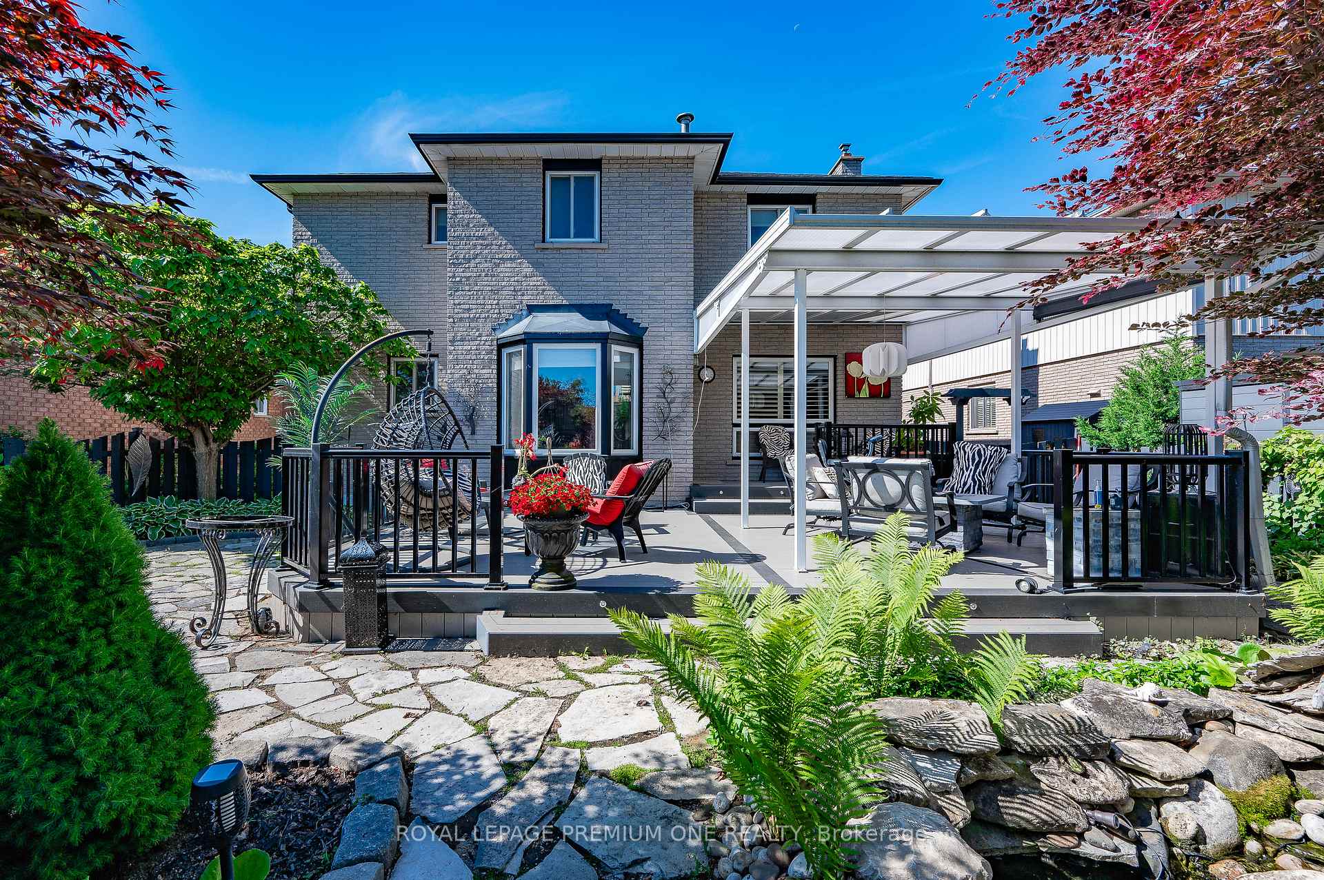 Photo 29 of 27 Sumner Crescent N, Grimsby, Grimsby Beach — HOMEH