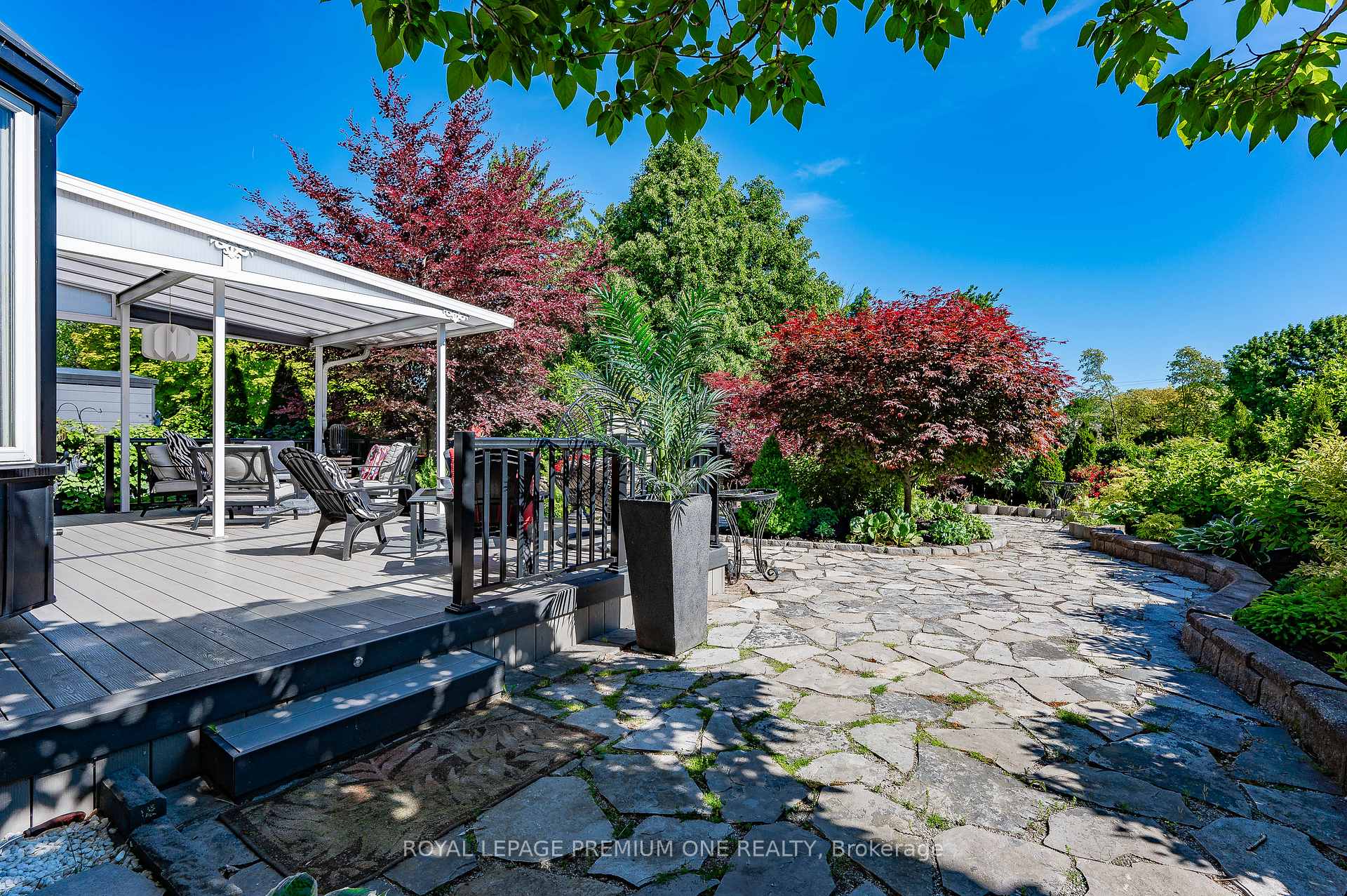Photo 30 of 27 Sumner Crescent N, Grimsby, Grimsby Beach — HOMEH
