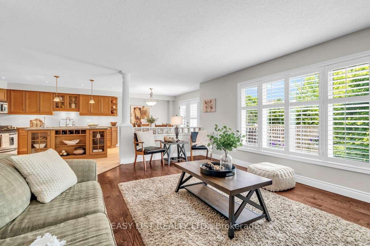 Photo 10 of 53 Grey Oak Drive, Guelph, Pineridge/Westminster Woods — HOMEH