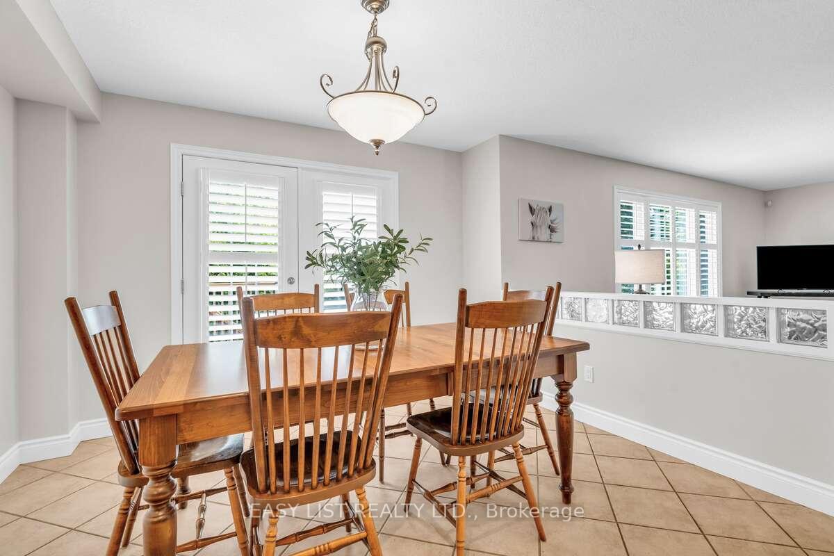 Photo 18 of 53 Grey Oak Drive, Guelph, Pineridge/Westminster Woods — HOMEH