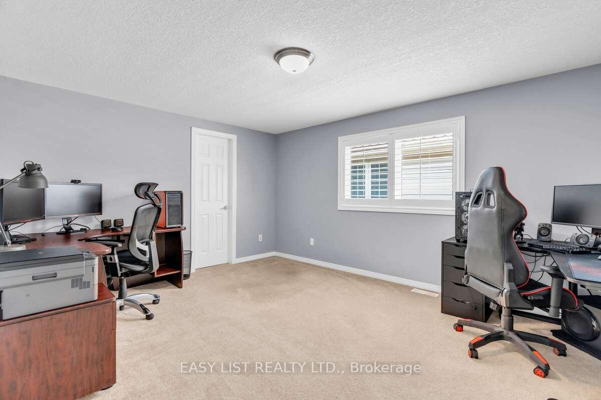 Photo 28 of 53 Grey Oak Drive, Guelph, Pineridge/Westminster Woods — HOMEH