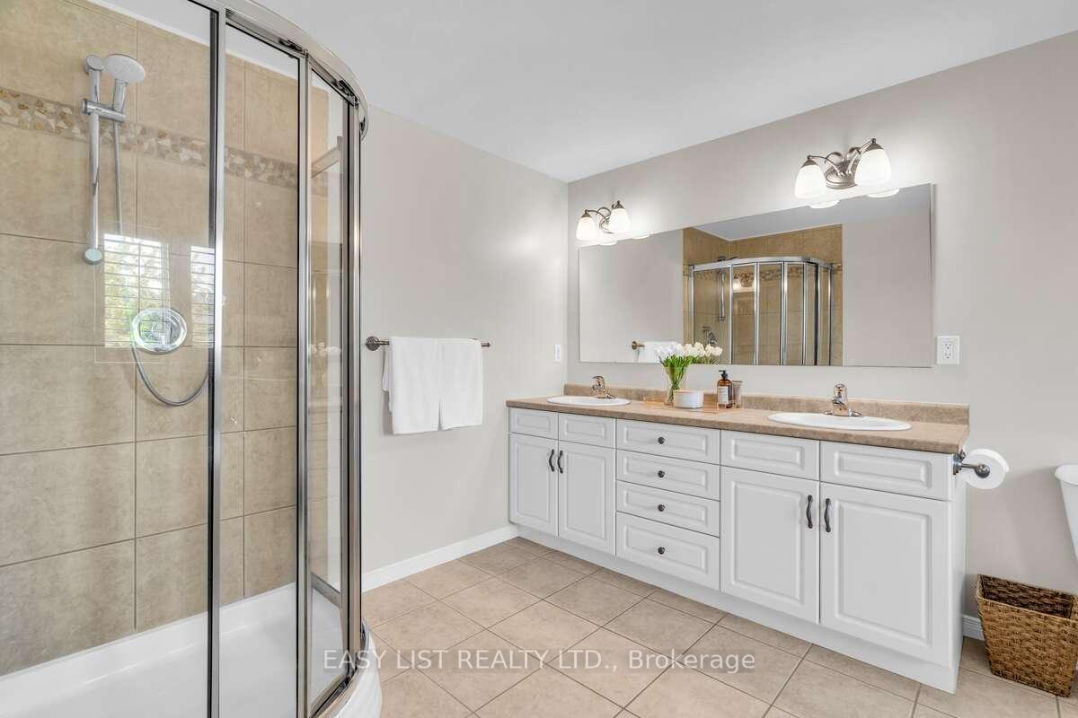 Photo 31 of 53 Grey Oak Drive, Guelph, Pineridge/Westminster Woods — HOMEH