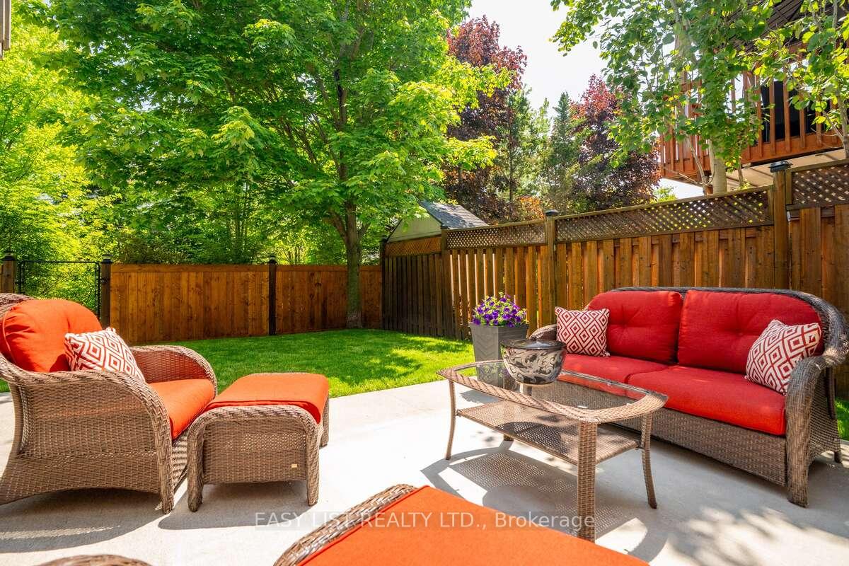 Photo 36 of 53 Grey Oak Drive, Guelph, Pineridge/Westminster Woods — HOMEH