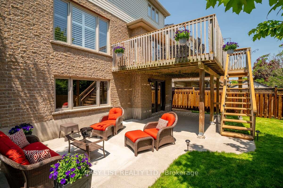 Photo 37 of 53 Grey Oak Drive, Guelph, Pineridge/Westminster Woods — HOMEH