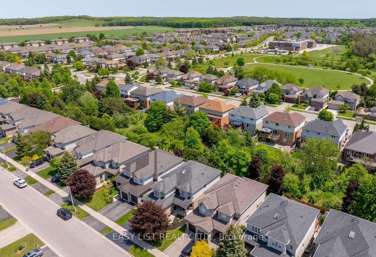 Photo 42 of 53 Grey Oak Drive, Guelph, Pineridge/Westminster Woods — HOMEH