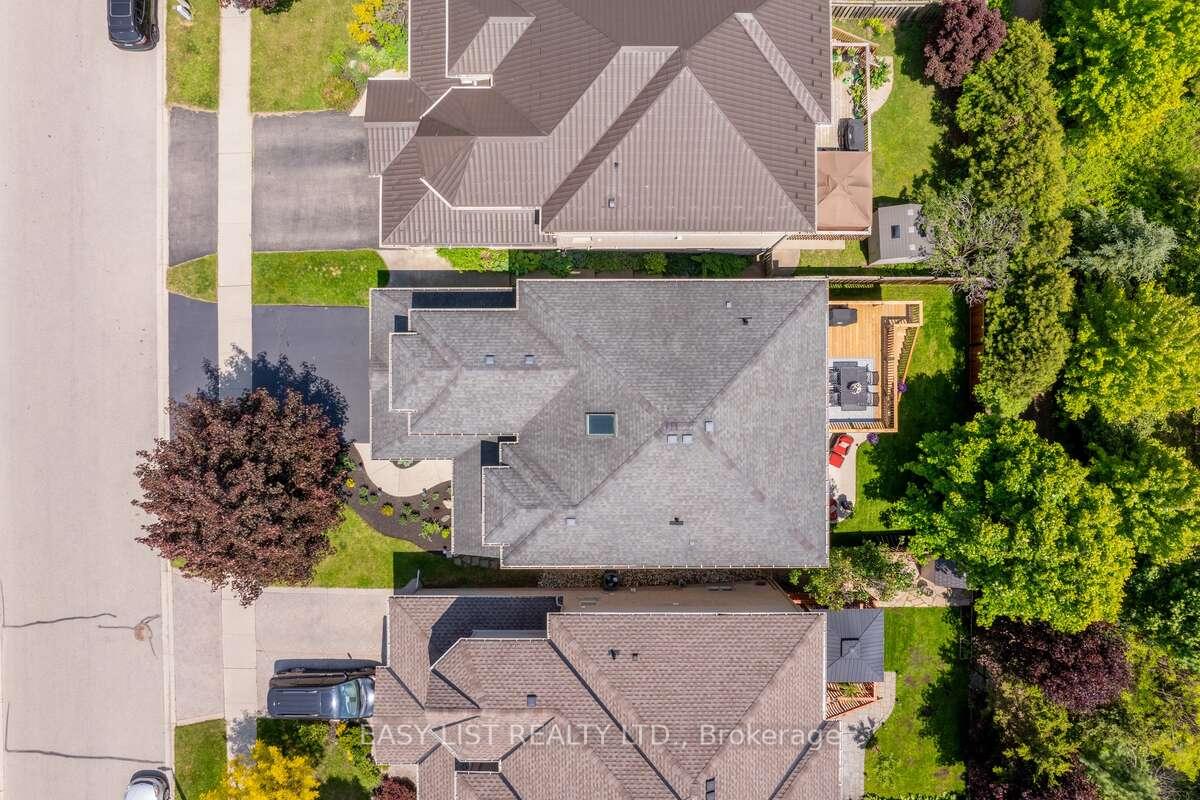 Photo 43 of 53 Grey Oak Drive, Guelph, Pineridge/Westminster Woods — HOMEH