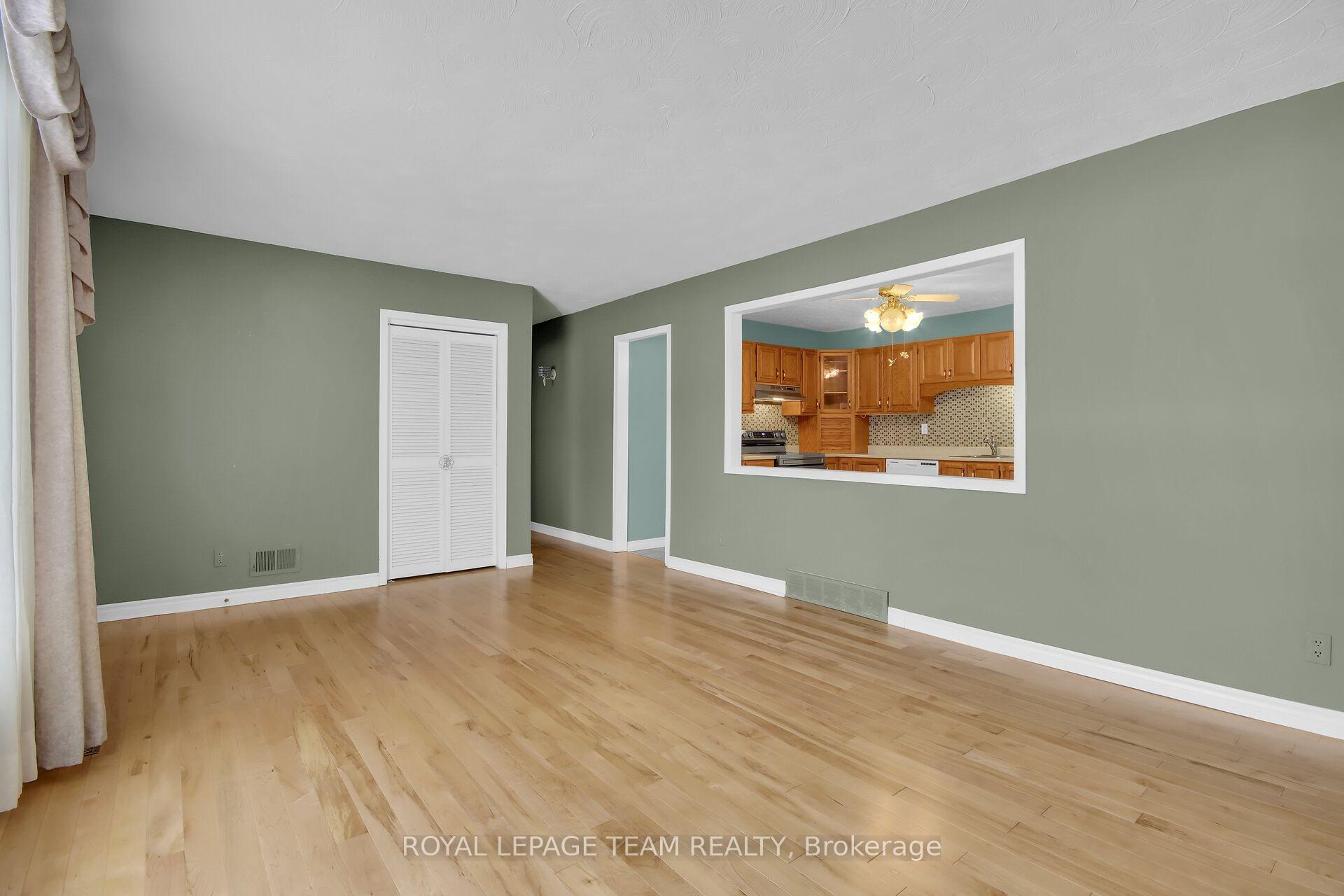 Photo 4 of 1798 Manotick Station Road, Ottawa, Greely — HOMEH