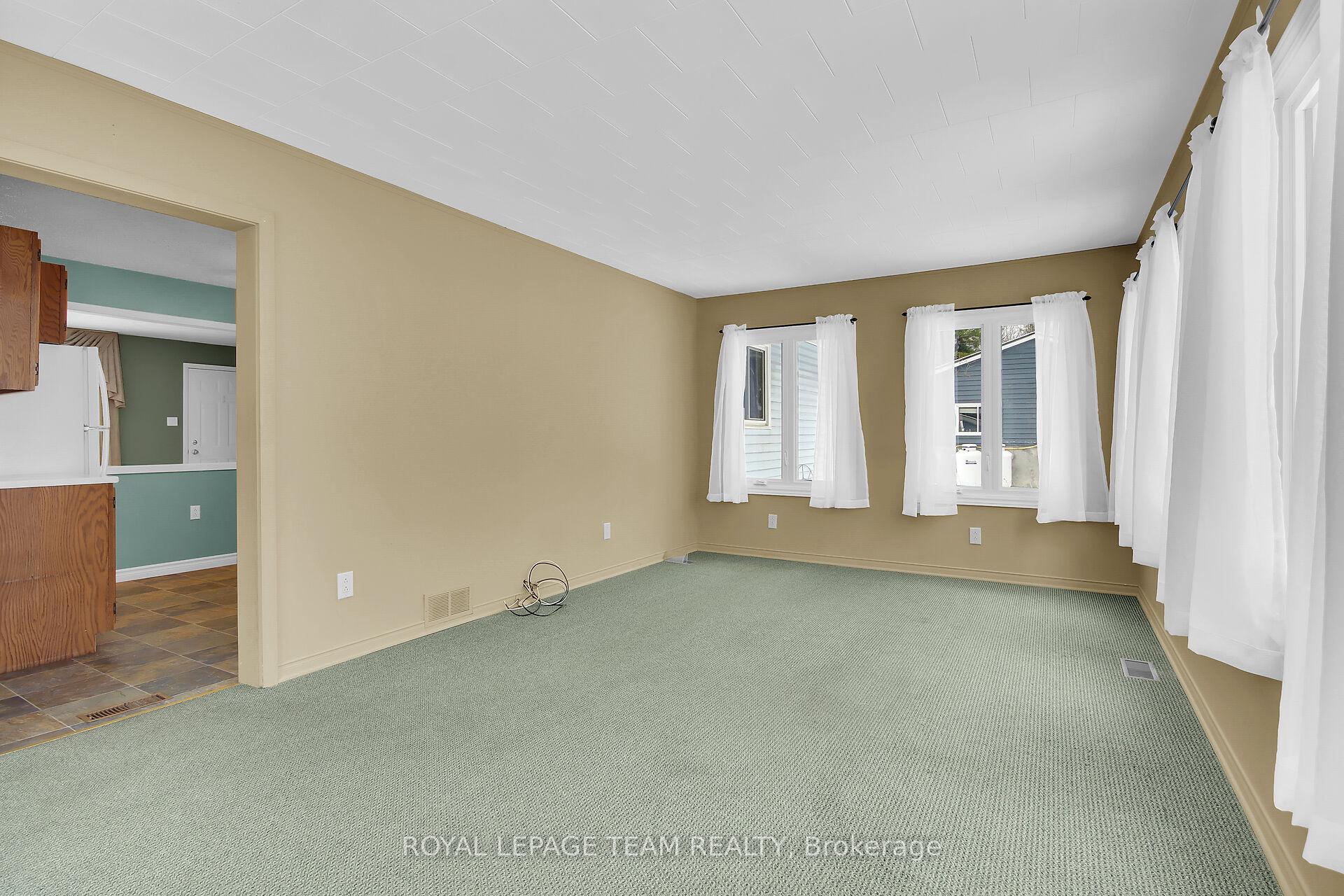 Photo 17 of 1798 Manotick Station Road, Ottawa, Greely — HOMEH