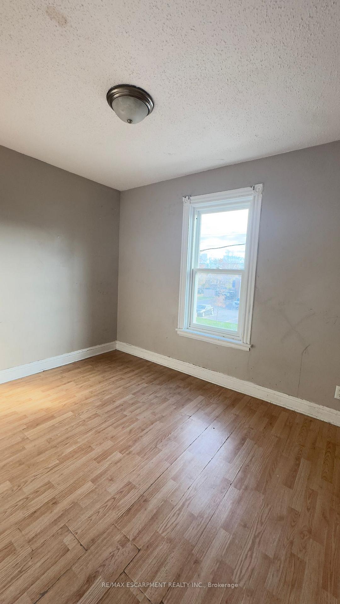Photo 15 of 497 Cannon Street E, Hamilton, Gibson — HOMEH