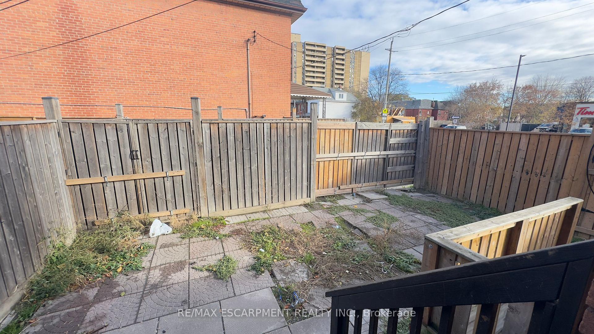 Photo 23 of 497 Cannon Street E, Hamilton, Gibson — HOMEH