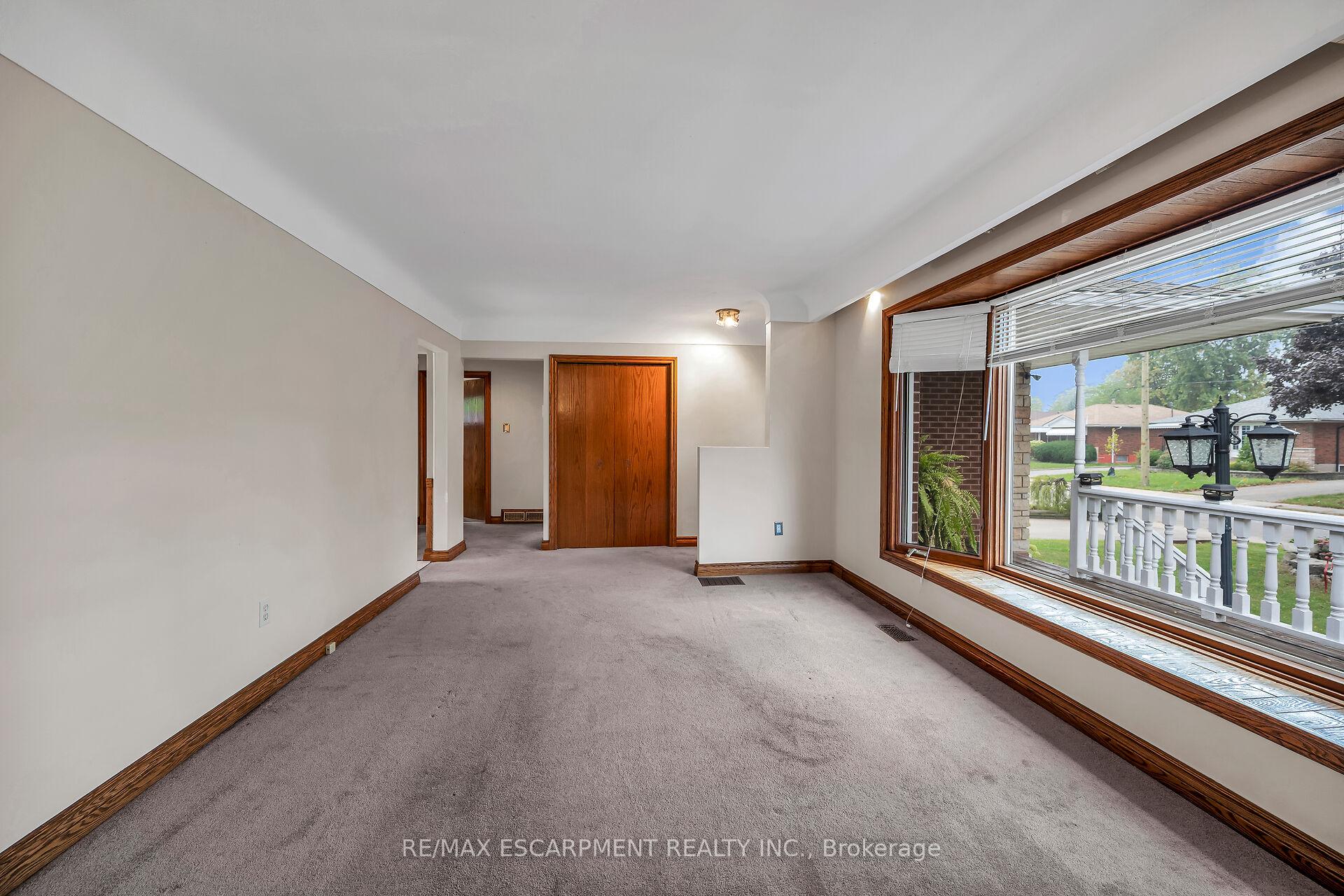 Photo 10 of 85 East 45th Street, Hamilton, Sunninghill — HOMEH