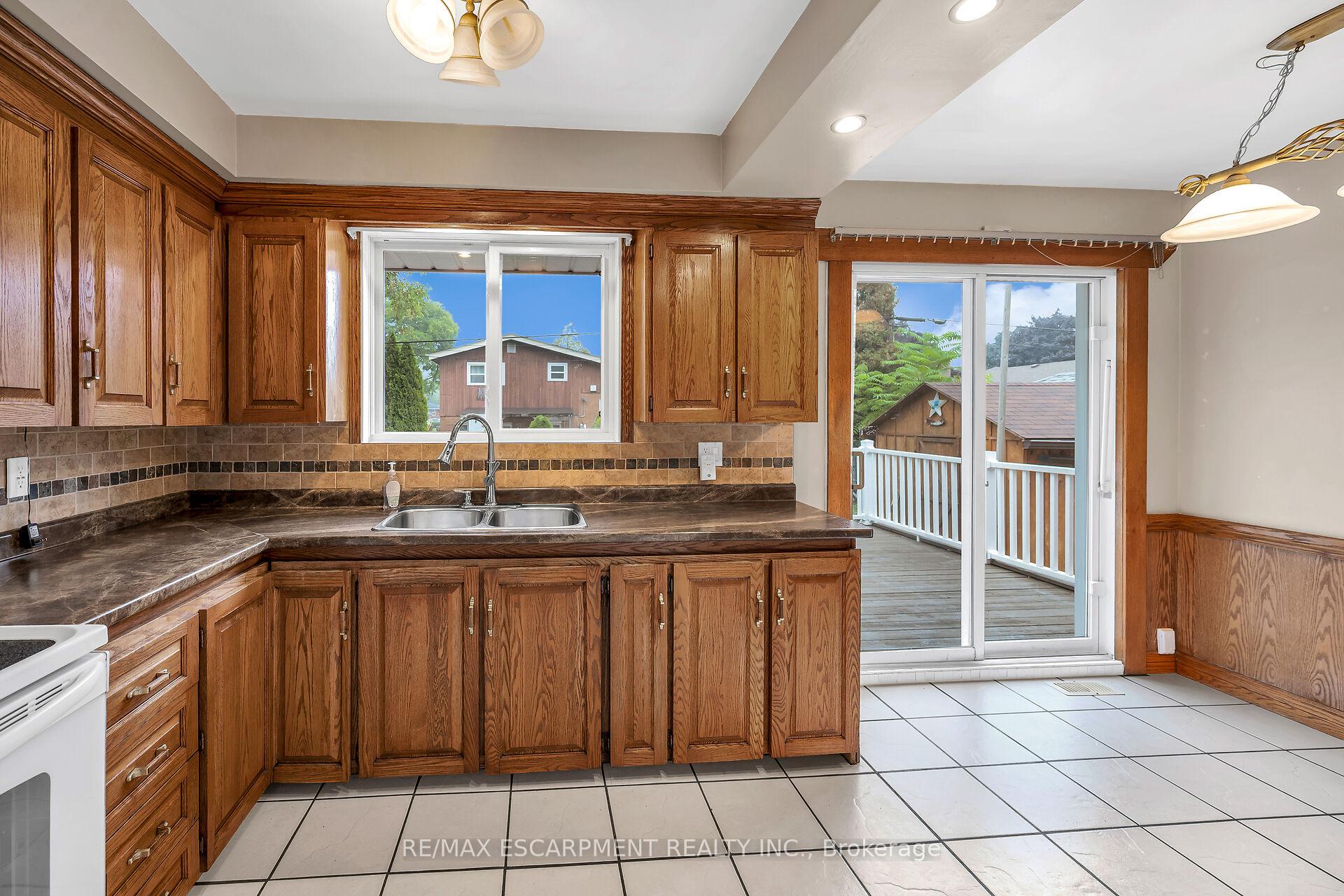 Photo 17 of 85 East 45th Street, Hamilton, Sunninghill — HOMEH