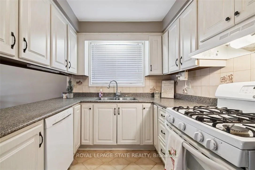 Photo 10 of 10 Finch Place, Hamilton, Bruleville — HOMEH