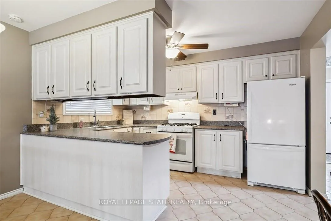 Photo 11 of 10 Finch Place, Hamilton, Bruleville — HOMEH