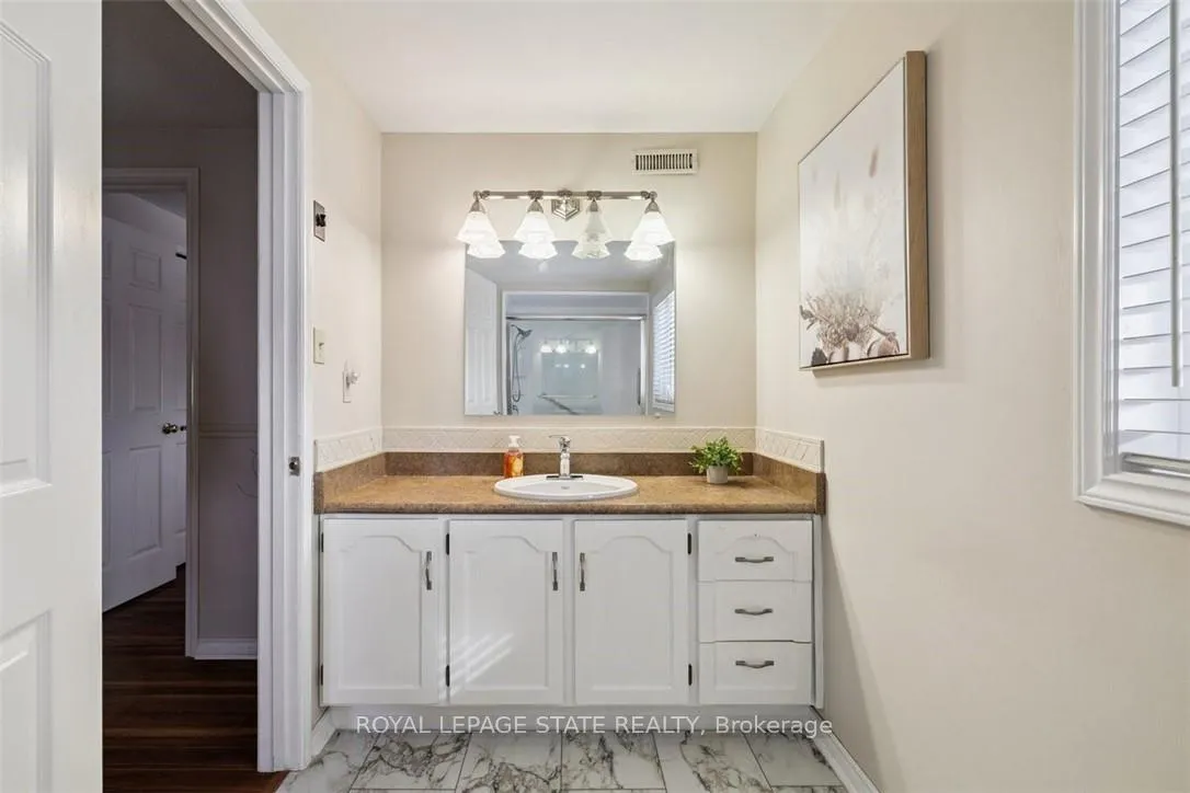 Photo 21 of 10 Finch Place, Hamilton, Bruleville — HOMEH