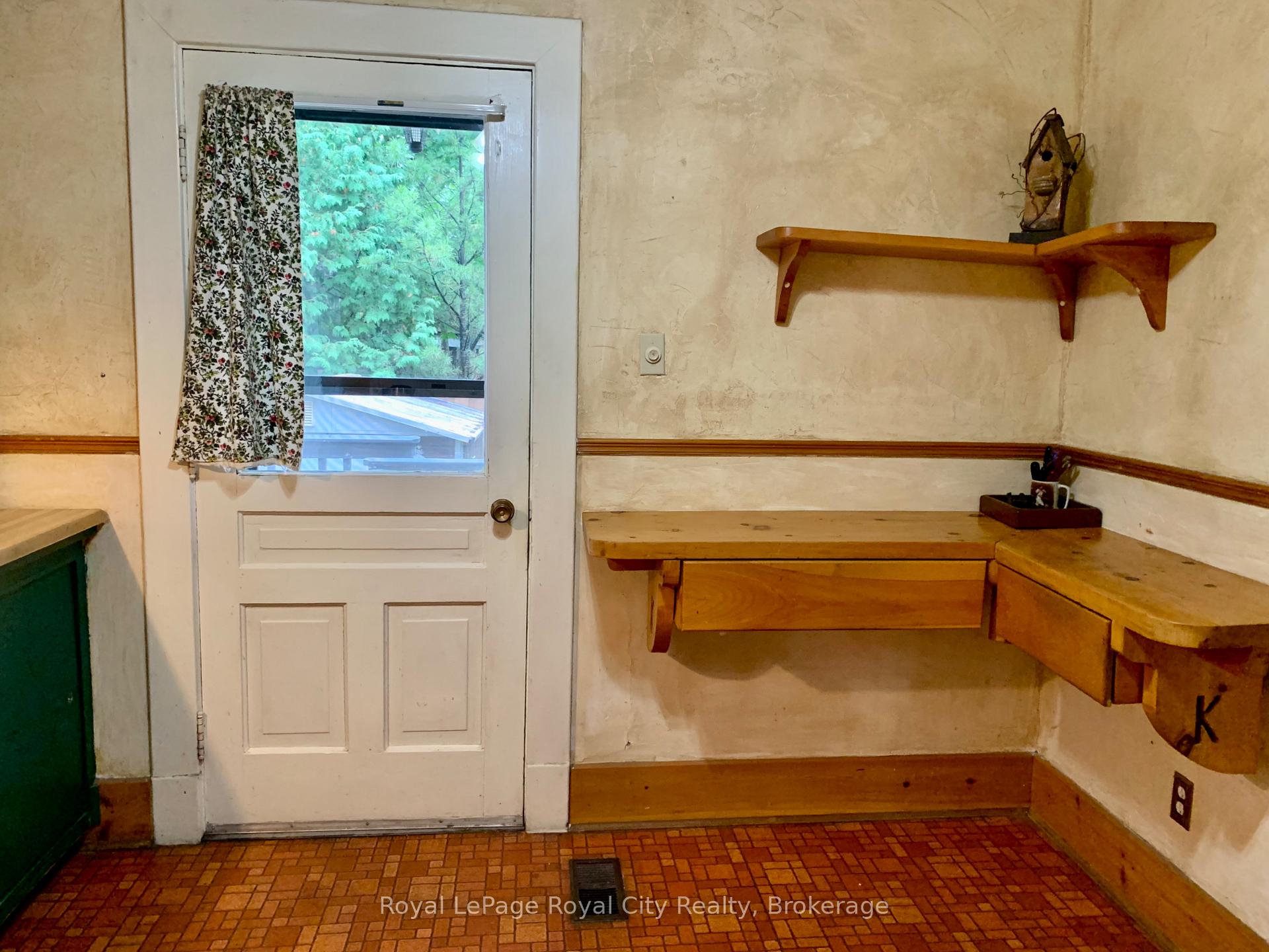 Photo 5 of 68 Robinson Avenue, Guelph, Downtown — HOMEH
