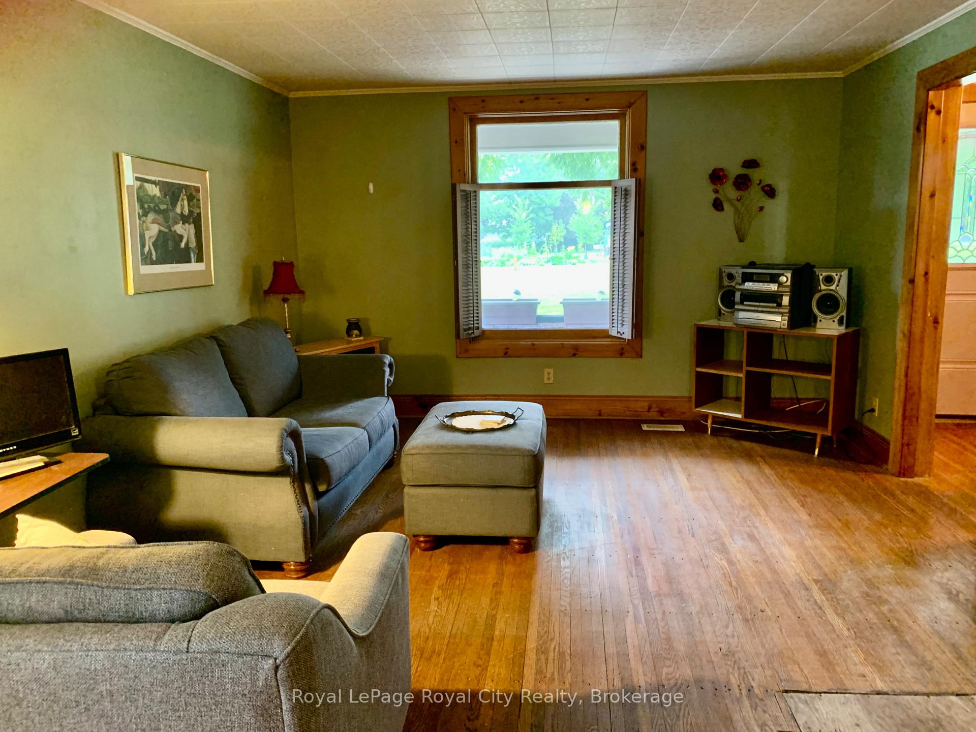 Photo 6 of 68 Robinson Avenue, Guelph, Downtown — HOMEH