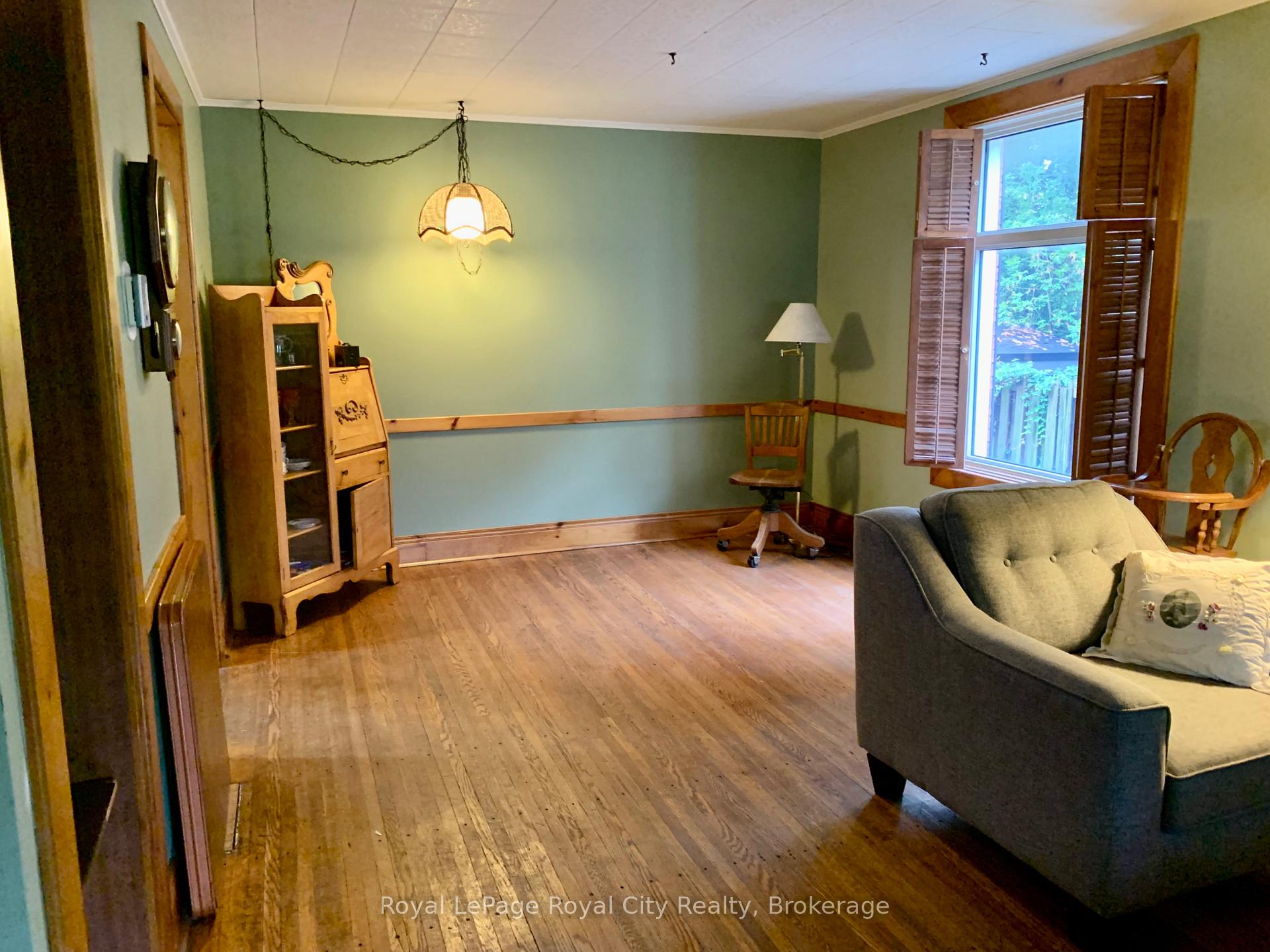 Photo 7 of 68 Robinson Avenue, Guelph, Downtown — HOMEH