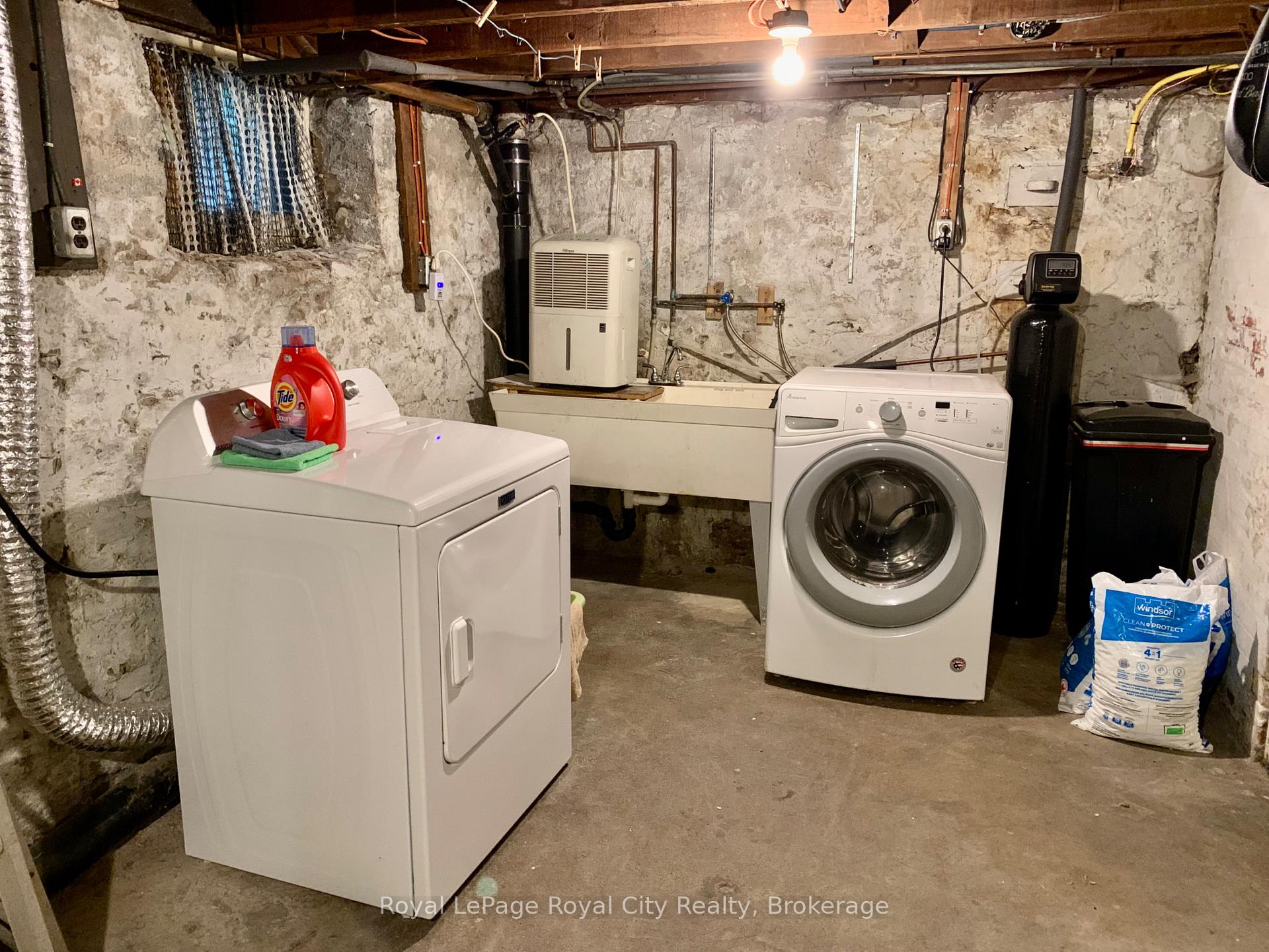 Photo 19 of 68 Robinson Avenue, Guelph, Downtown — HOMEH