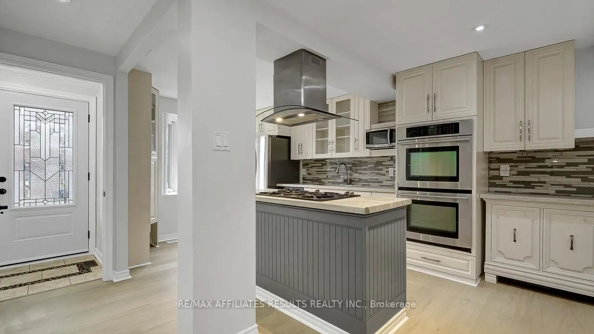 Photo 11 of 195 Sherway Drive, Ottawa, Barrhaven - Pheasant Run — HOMEH