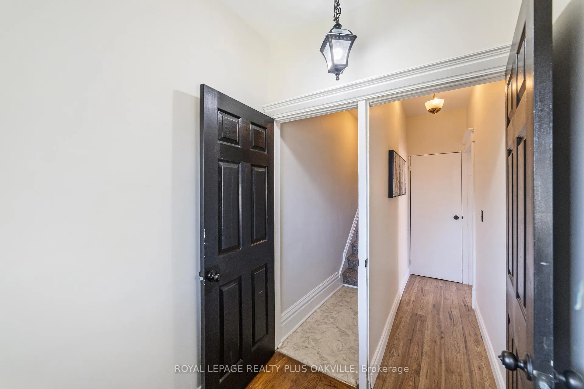 Photo 4 of 58 Lorne Avenue, Hamilton, Blakeley — HOMEH