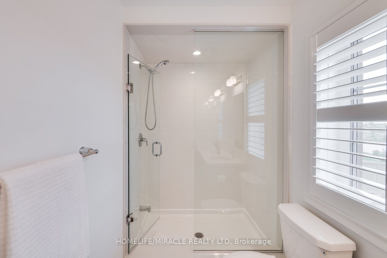 Photo 70 of 1725 Thames Circle, Milton, Bowes — HOMEH