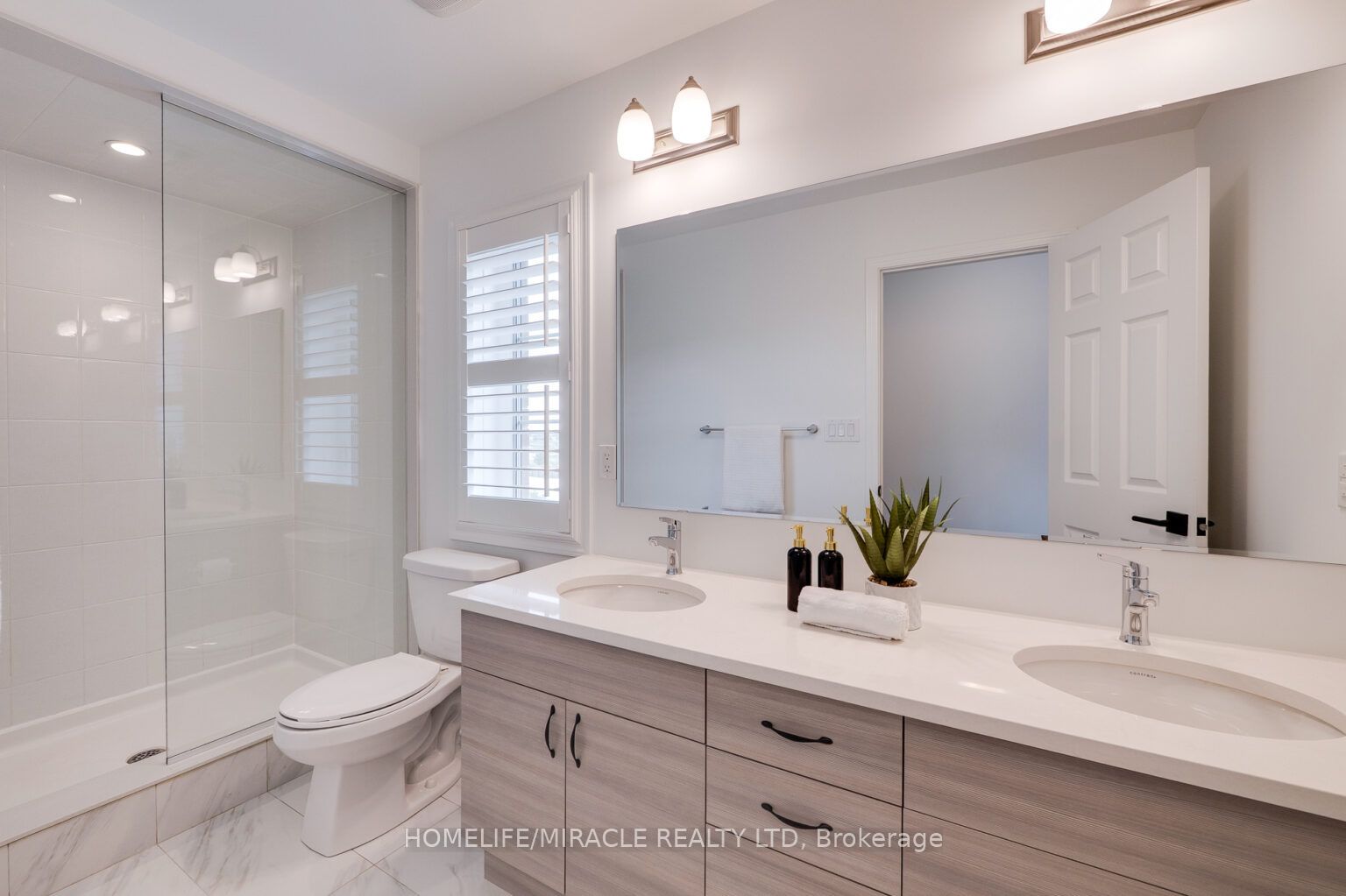 Photo 69 of 1725 Thames Circle, Milton, Bowes — HOMEH