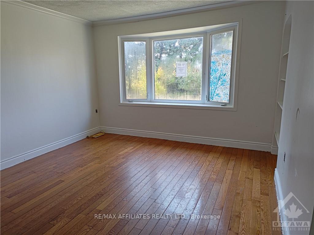 Photo 4 of 5801 Bank Street, Ottawa, Osgoode Twp North of Reg Rd 6 — HOMEH