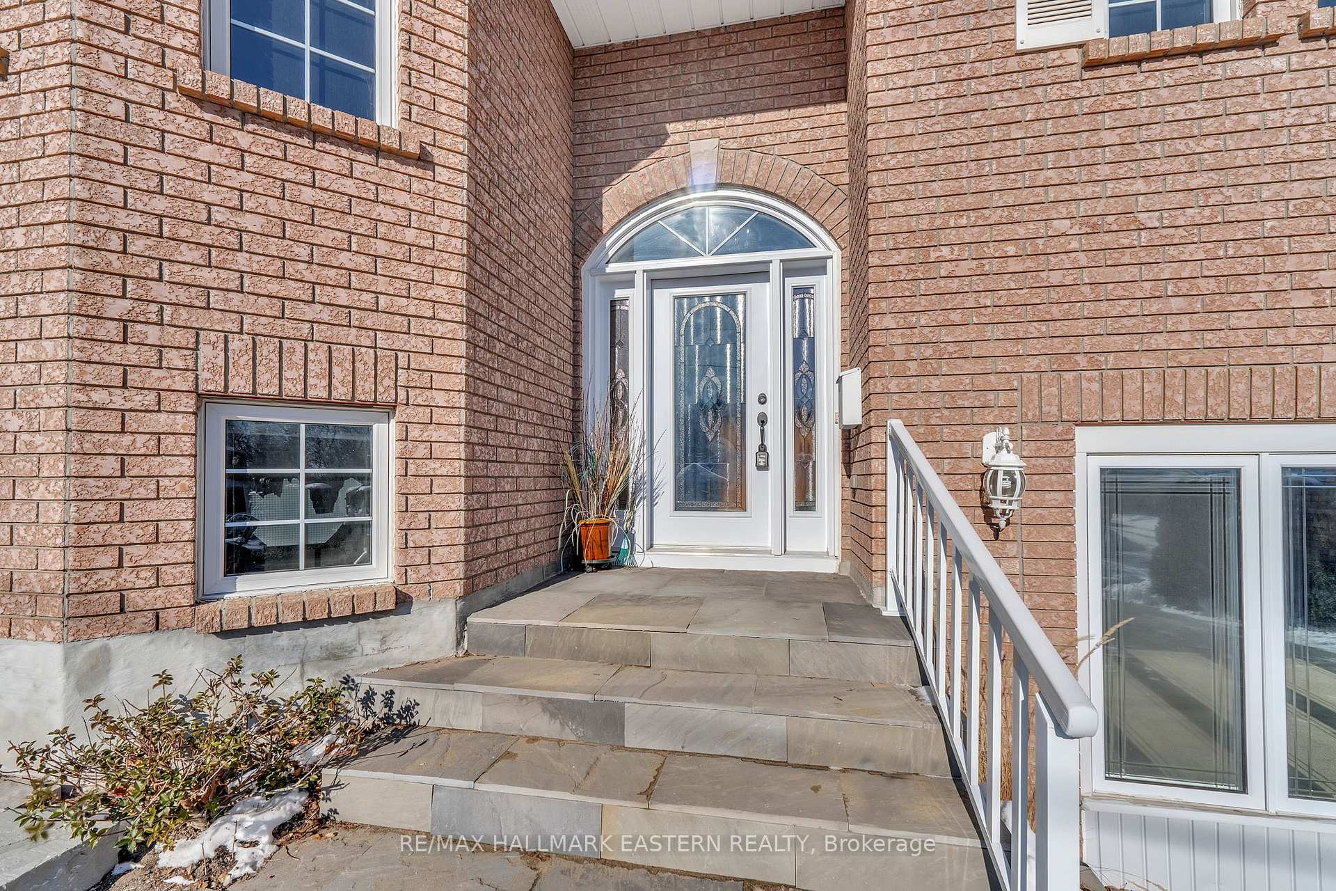 Photo 3 of 1600 Forster Avenue, Peterborough, Otonabee Ward 1 — HOMEH