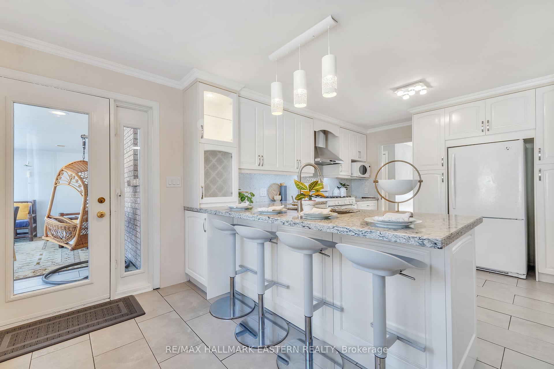 Photo 11 of 1600 Forster Avenue, Peterborough, Otonabee Ward 1 — HOMEH