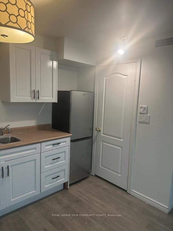 Photo 7 of 47 Chiswick Crescent, Aurora, Aurora Highlands — HOMEH