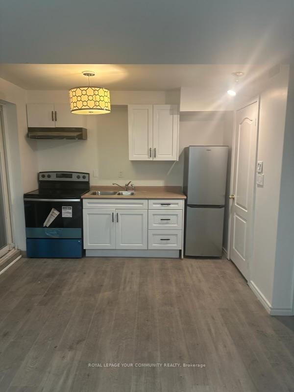 Photo 8 of 47 Chiswick Crescent, Aurora, Aurora Highlands — HOMEH