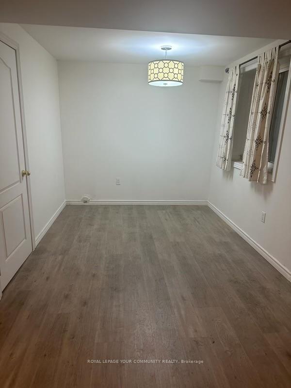 Photo 9 of 47 Chiswick Crescent, Aurora, Aurora Highlands — HOMEH