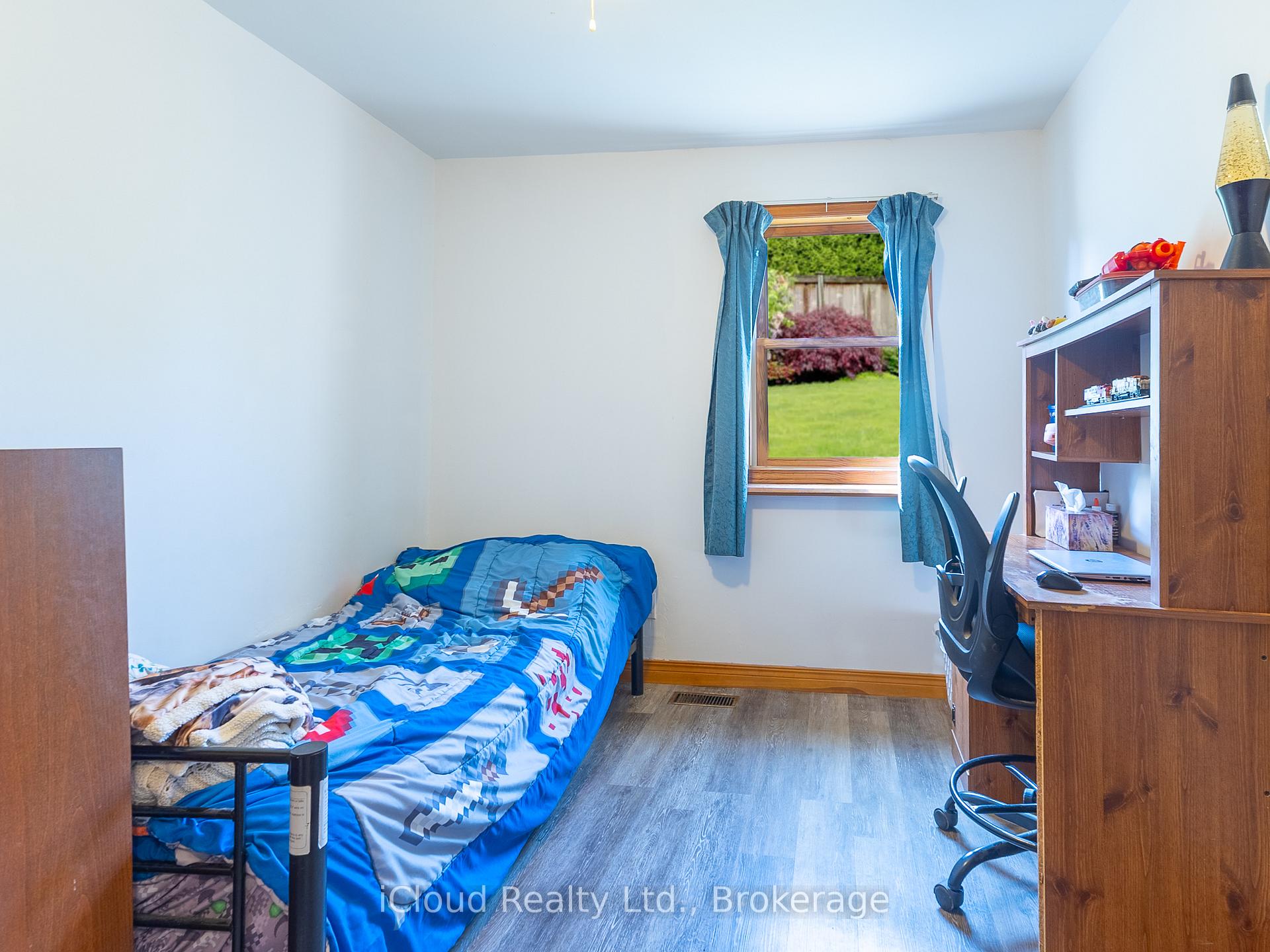Photo 12 of 28 Barton Street, Guelph, Exhibition Park — HOMEH