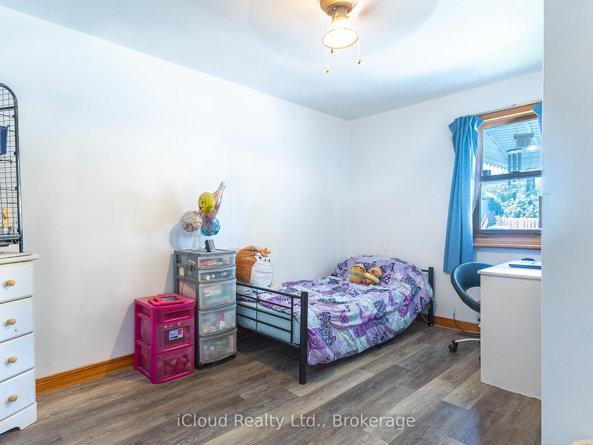 Photo 14 of 28 Barton Street, Guelph, Exhibition Park — HOMEH