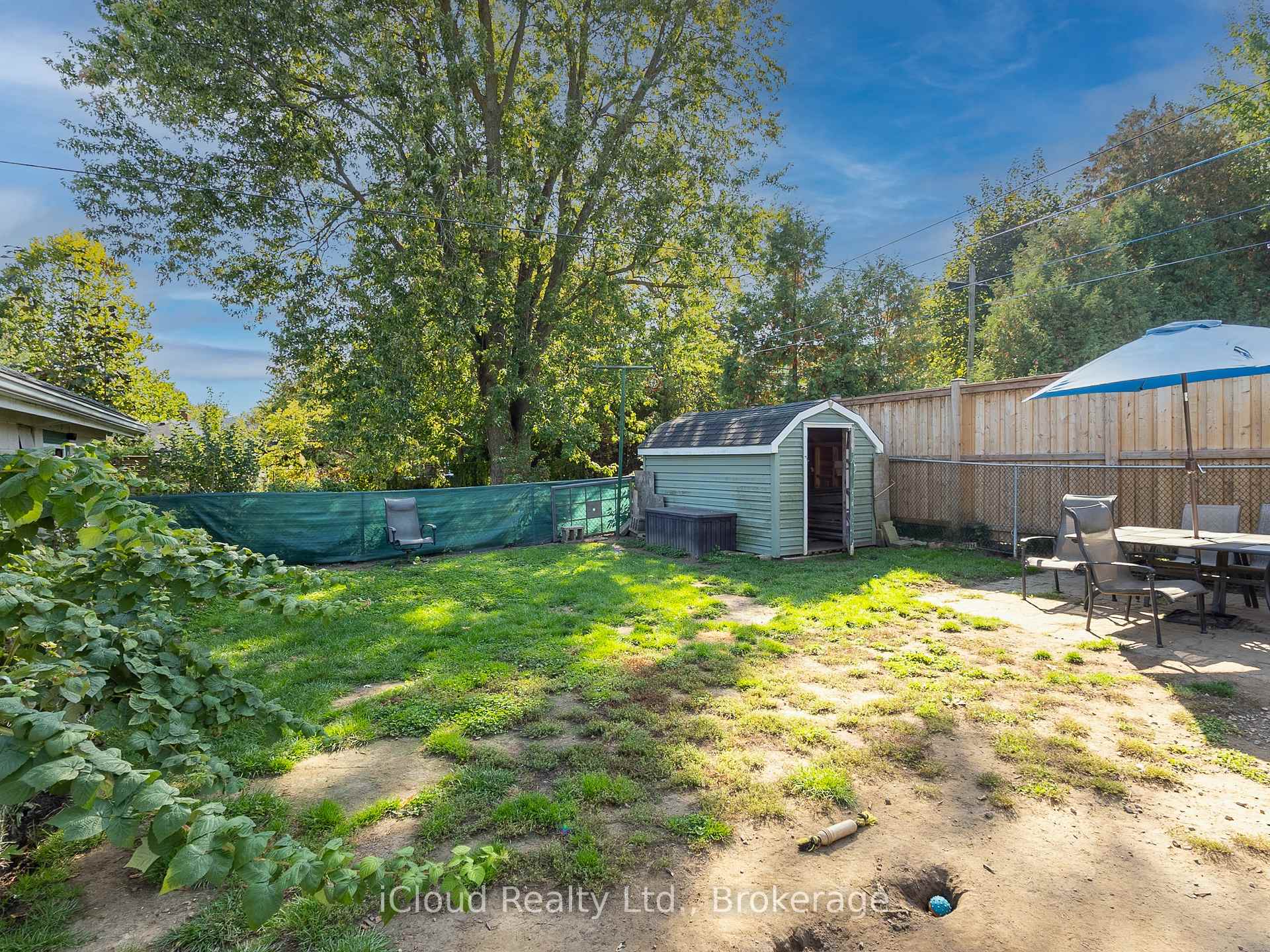 Photo 30 of 28 Barton Street, Guelph, Exhibition Park — HOMEH