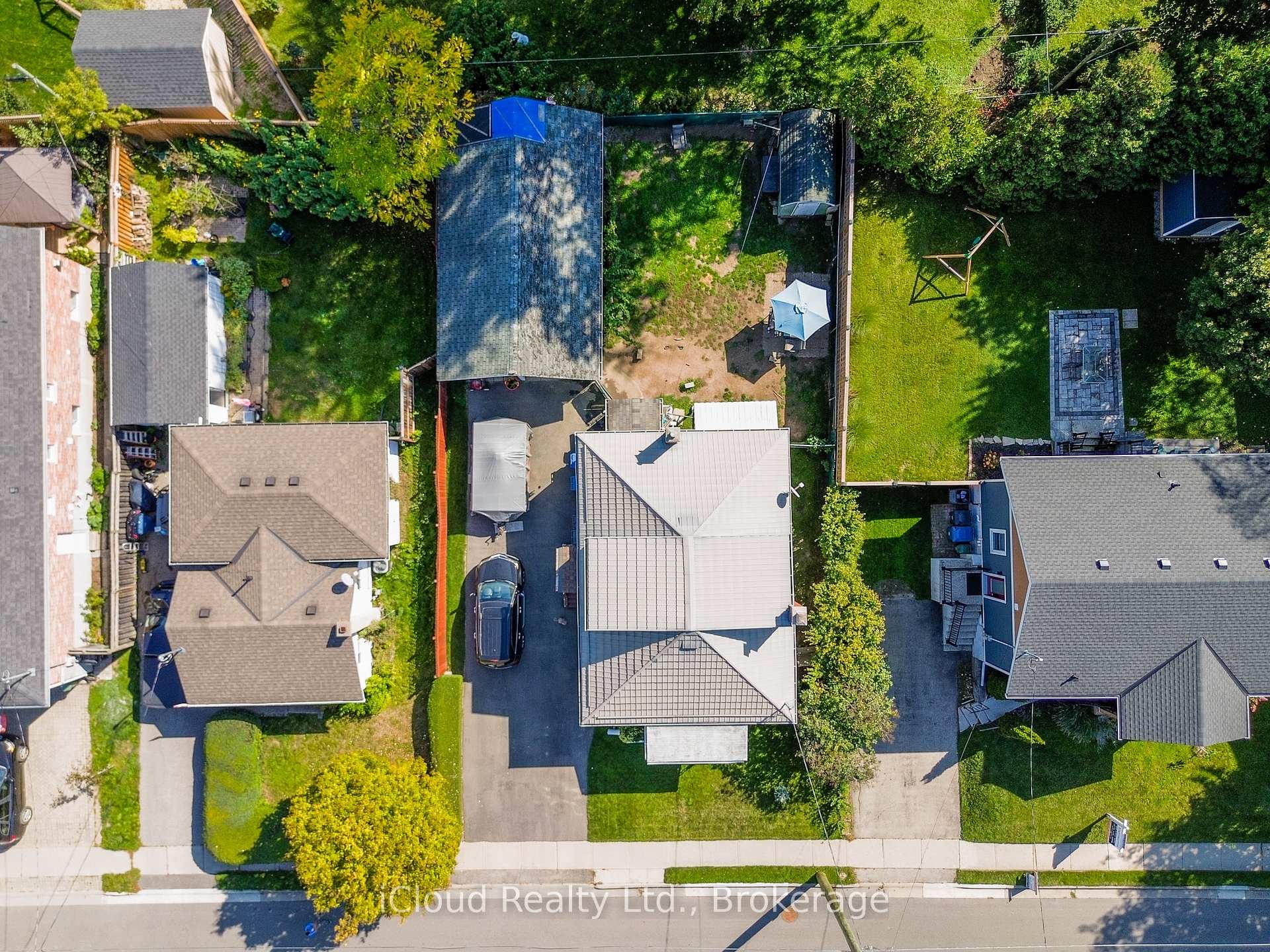 Photo 32 of 28 Barton Street, Guelph, Exhibition Park — HOMEH